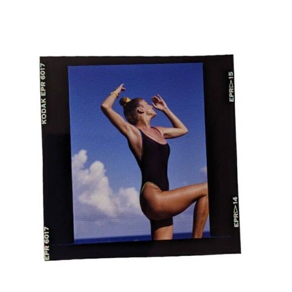 Kathy Ireland Photo Slide‎ Swimsuit Model Catalog Production Picture (D8) - Picture 1 of 1